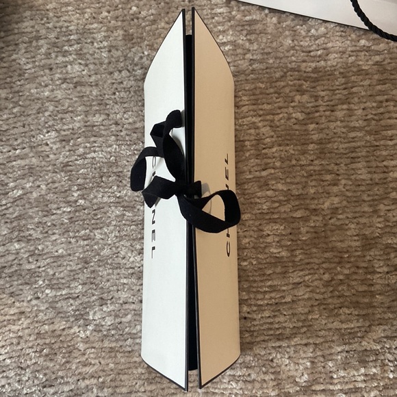 Shopping Bags - Picture 3 of 7